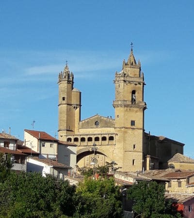 Die Kirche von Elciego im Rioja Alavesa